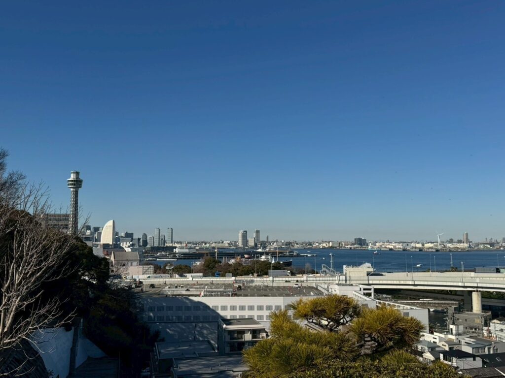 港の見える丘公園コクリコ坂から