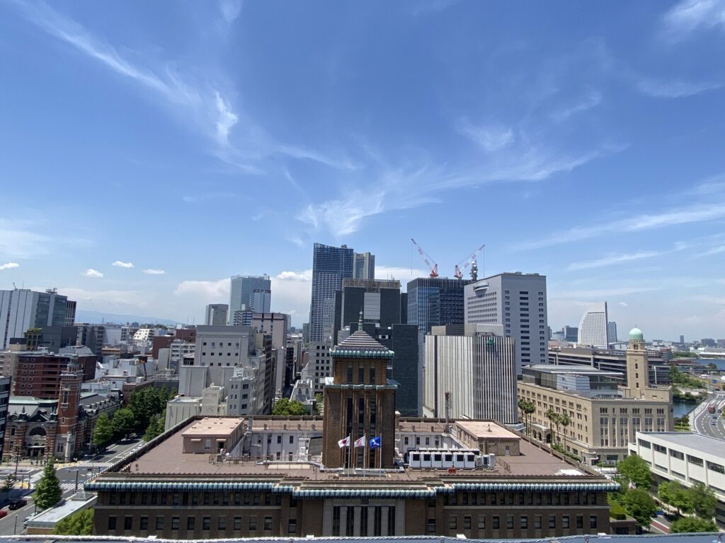 東庁舎11階テラス