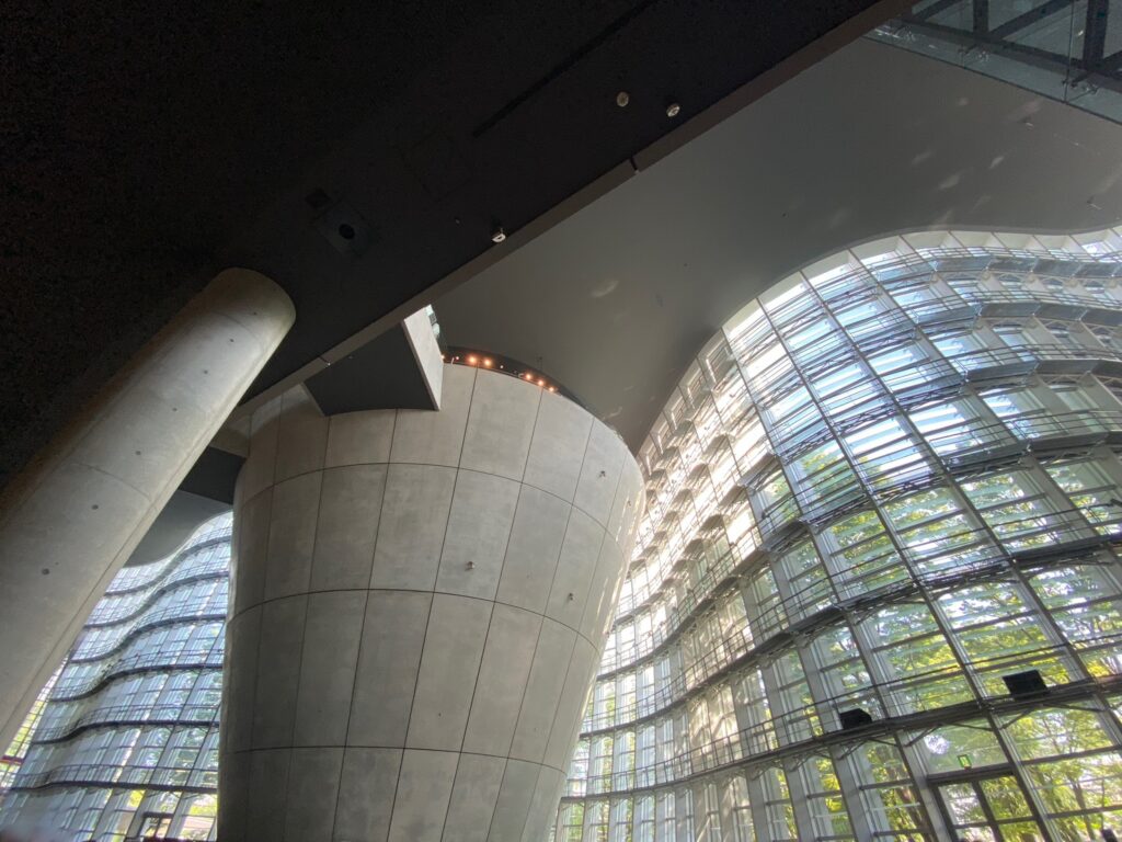 国立新美術館