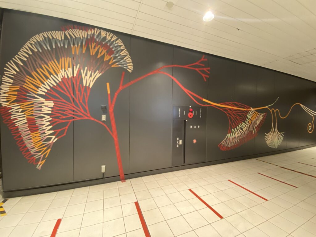 馬車道駅　アート
