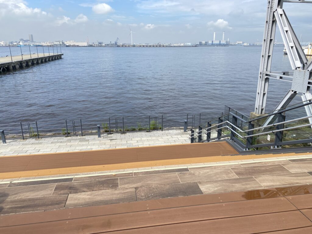 横浜ハンマーヘッド